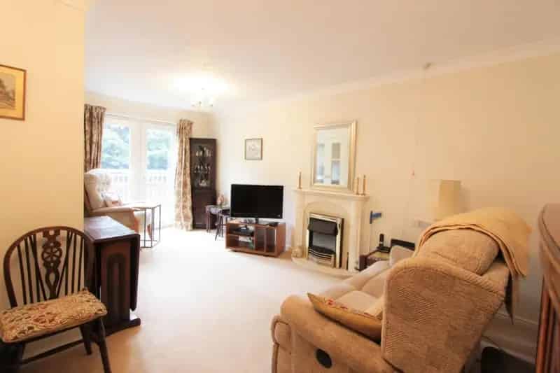1 Bed Flat for Sale Ecclesall Retirement Apartment No Chain