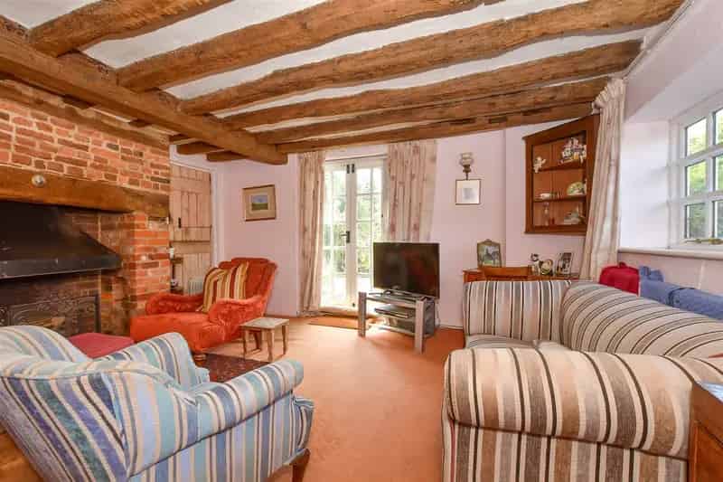 4 Bedroom Detached Farmhouse For Sale