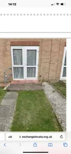 Ground Floor 1 Bed Disabled Access Flat Wet Room New Boiler Garden