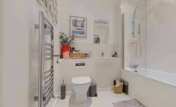 One Bedroom Flat Near Battersea Power Station