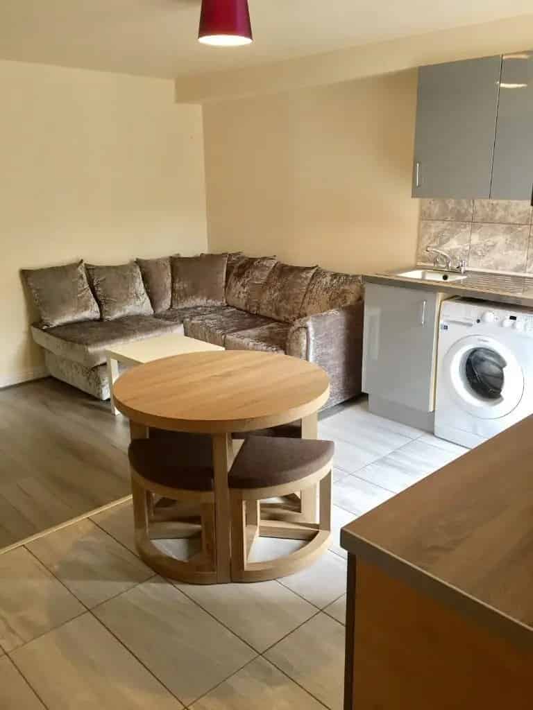 1 Bedroom Flat Academic Year 25 26 Near UOB Selly Oak