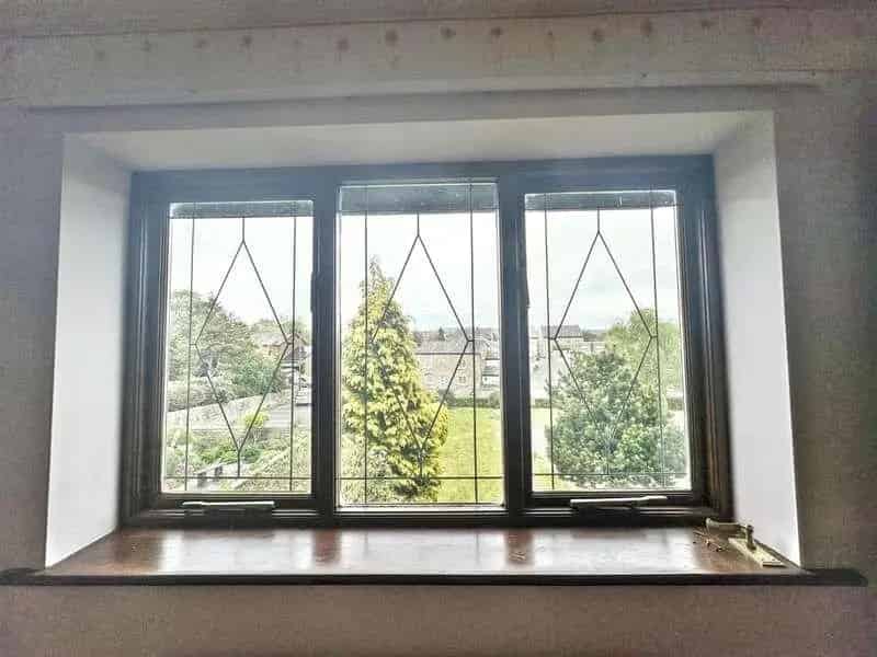 4 Bed House For Sale No Chain Ample Parking Large Garden
