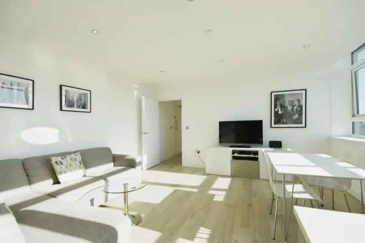 Two Double Bedroom Apartment with Parking and Far Reaching Views