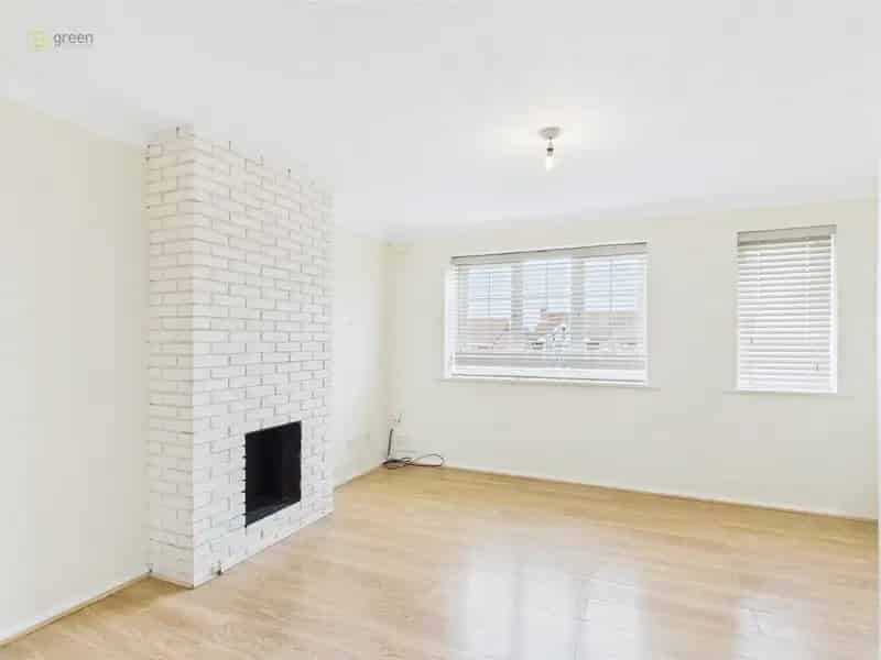 2 Bedroom Maisonette for Sale
