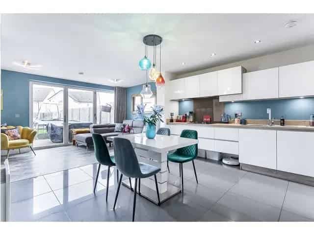3 Bedroom Semi Detached House for Sale in Newcraighall
