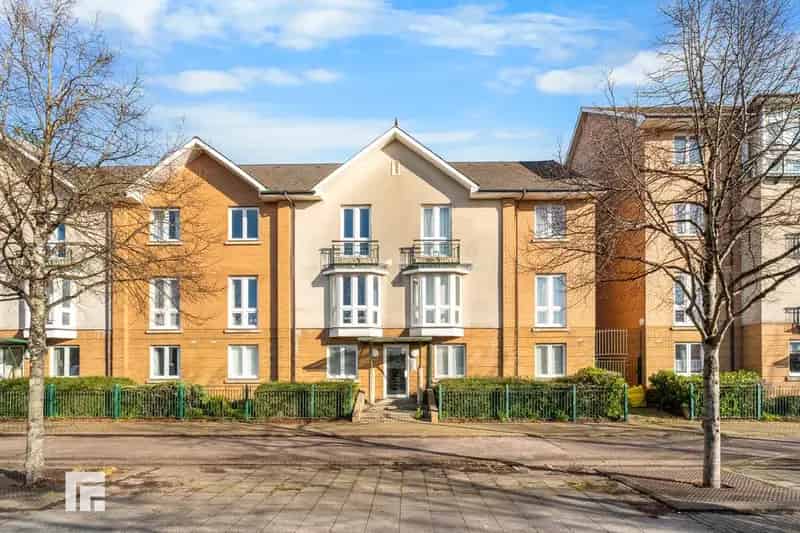 2 Bedroom Apartment for Sale - Ideal First Time Purchase
