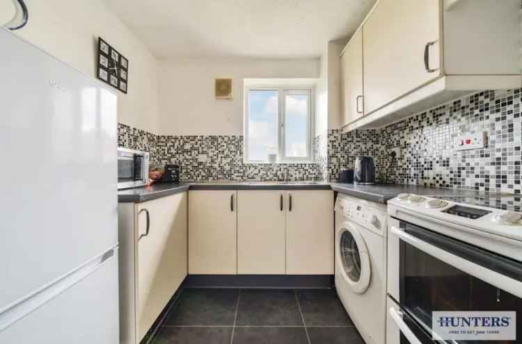 2 Bedroom Flat for Sale in Dartford