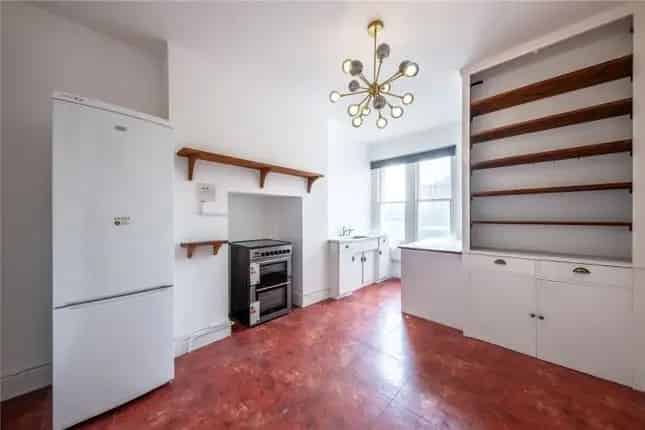 Flat for Sale in Iverna Court London W8