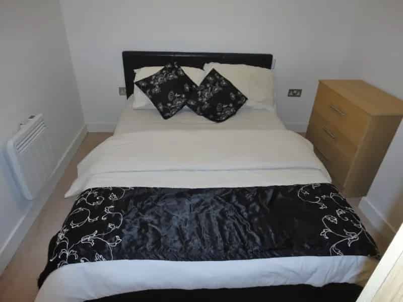 2 bedroom Flat
 To Rent