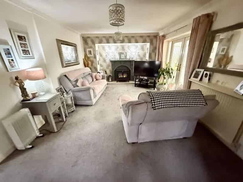 3 Bedroom Detached Bungalow For Sale