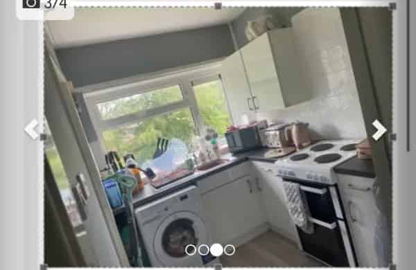 2 Bed Flat New Kitchen Bathroom Laminate Flooring Close to Schools