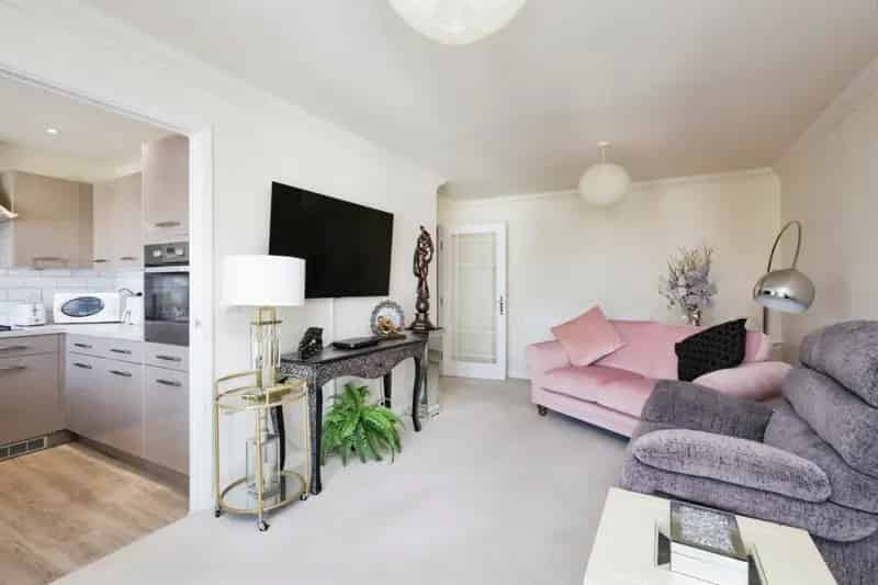 Retirement Apartment with Balcony and Modern Amenities