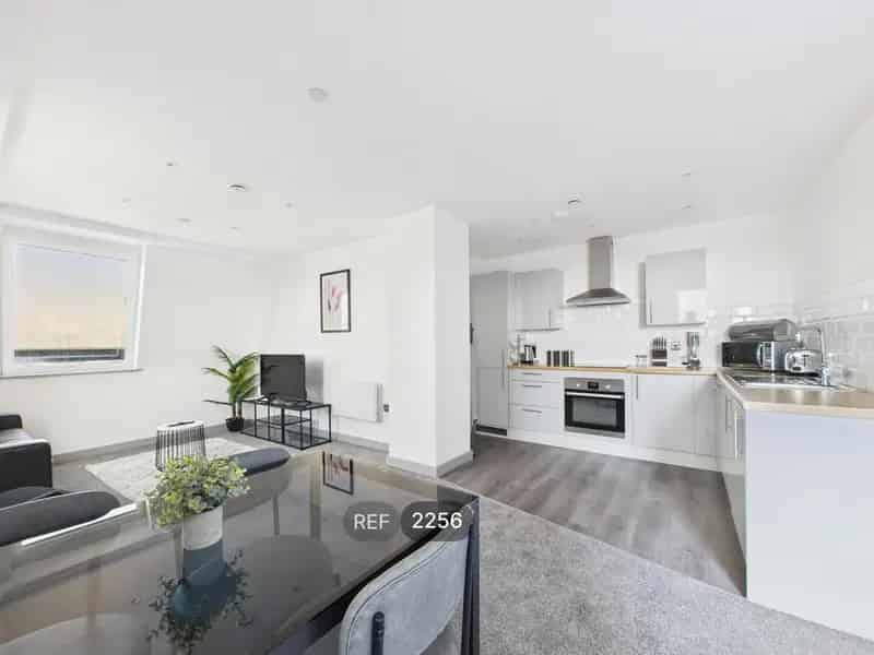 2 bedroom apartment to rent