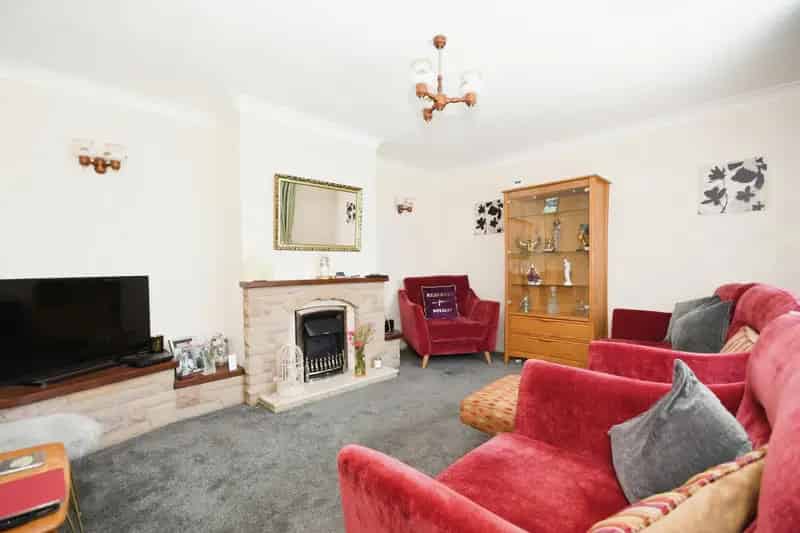 Three Bedroom House For Sale Garage Off Street Parking