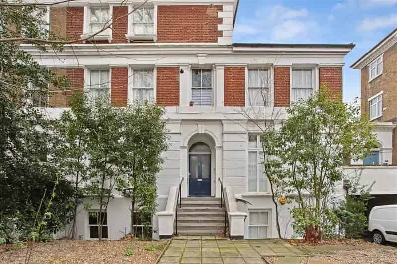 2 Bedroom Flat Highbury N5 - Spacious Period Conversion