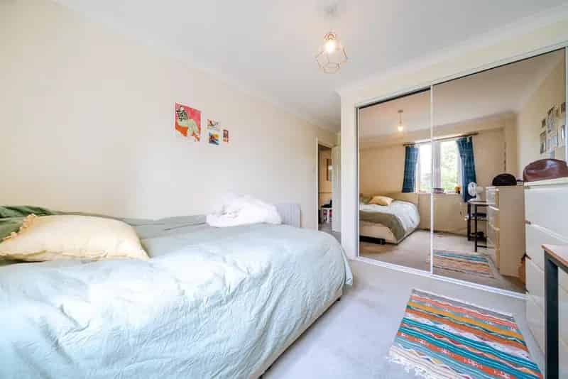 2-Bed 2-Bath Apartment near Canada Water Station