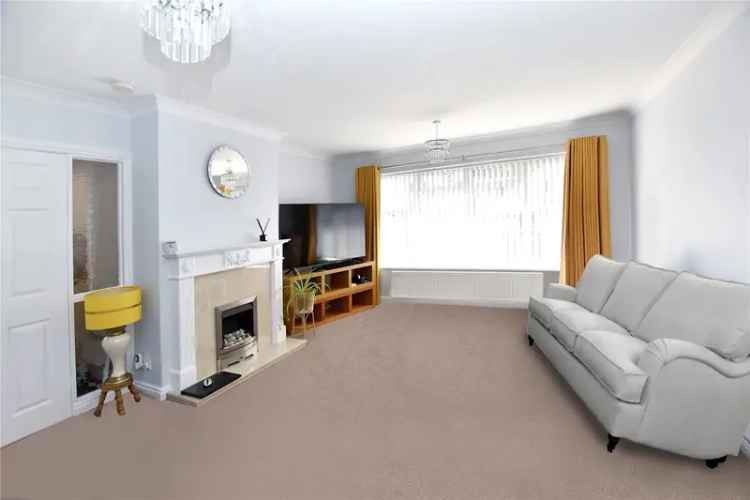 Bungalow For Sale in Leeds, England