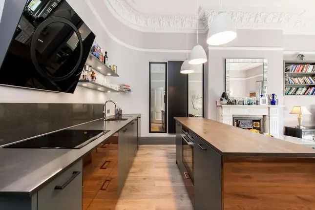 Flat to rent in Belsize Park Gardens, Belsize Park NW3