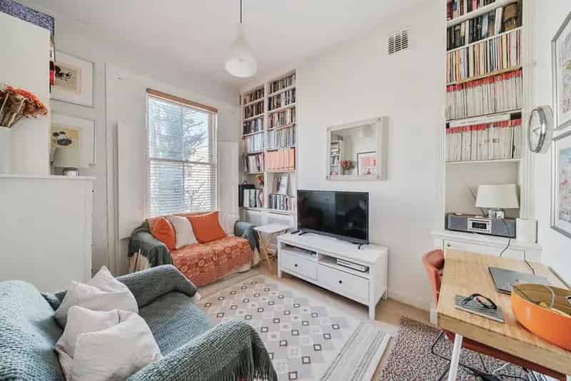 One Bedroom Victorian Flat St Marks Conservation Area