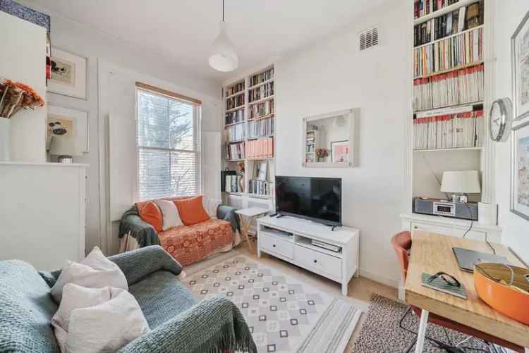 One Bedroom Victorian Flat St Marks Conservation Area