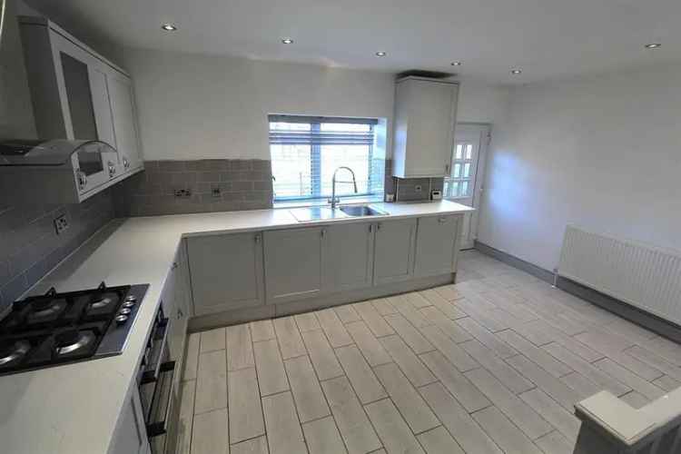 3 Bedroom Cottage in Horwich - Desirable Location