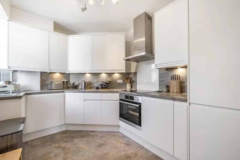 2 Bed Apartment Devonshire Road Top Floor