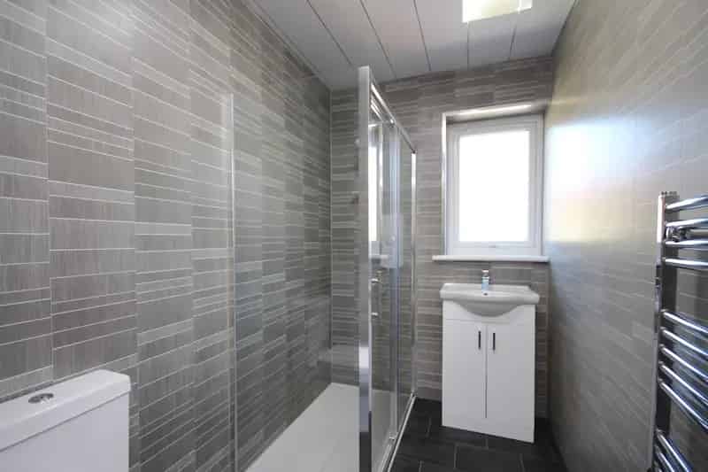 Main Door Flat 2 Double Bedrooms Garden Driveway