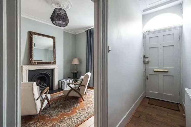 4 Bed House for Sale Near Angel
