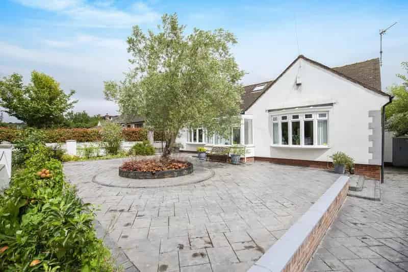 4 Bedroom Detached House for Sale in Whitchurch