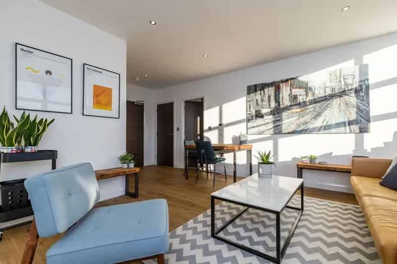 1 Bedroom Flat for Sale in Wilmslow