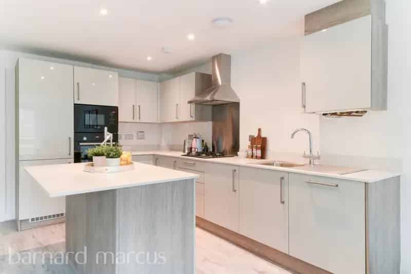 Stylish 2-Bedroom Apartment in Wimbledon