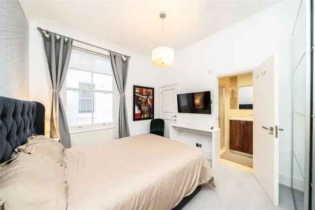 Flat to rent in Old Brompton Road, London SW5