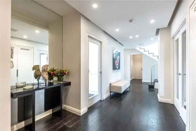 Flat for sale in Cadogan Place, Knightsbridge, London SW1X