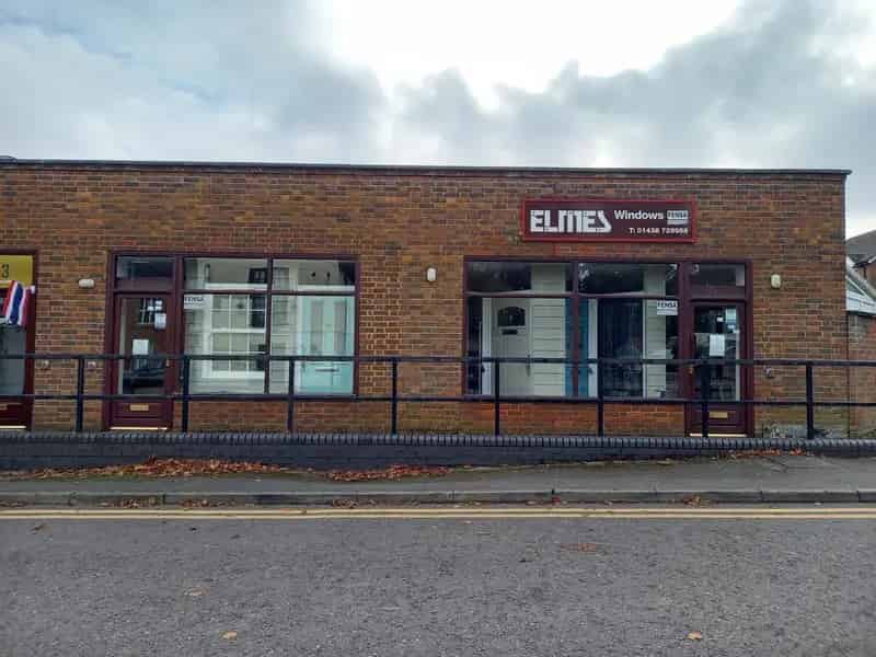 Retail Unit with Conservatory and Yard