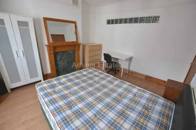 5 Bedroom House to Rent Near Reading University
