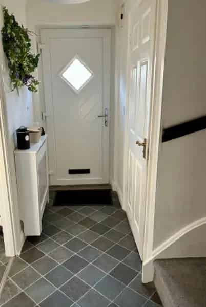 2 Bed House in St George's - New Kitchen & Flooring