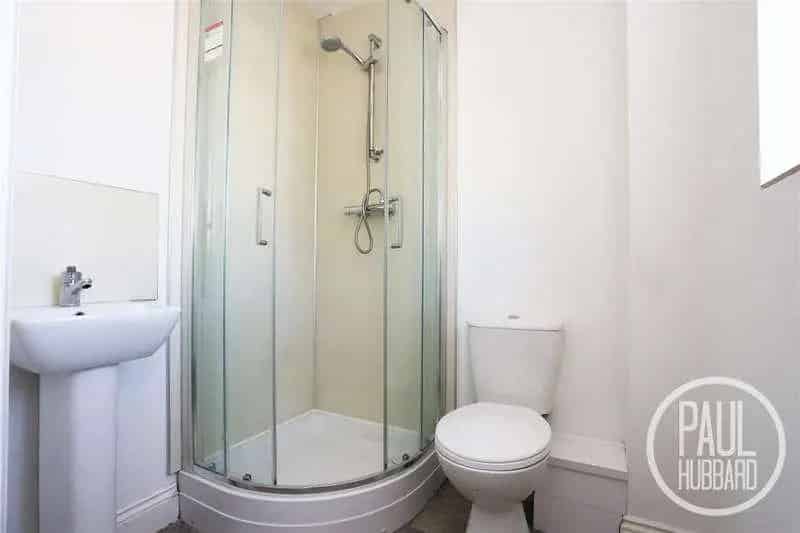 4 Bed Detached House for Sale
