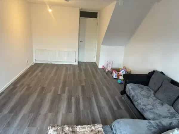 23 Bedroom House or Flat Southeast London Garden Parking