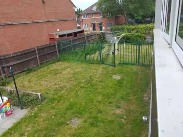 Lovely 2 Bedroom Flat Spacious Front Room Good Sized Kitchen