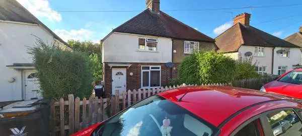 House For Rent in Lacey Green, England