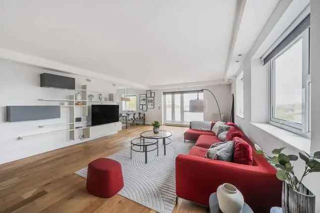 3 Bedroom Maisonette Flat to Rent in St John's Wood NW8