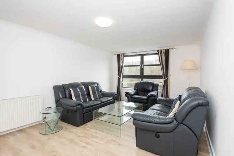 Three Bedroom Executive Apartment Near City Centre