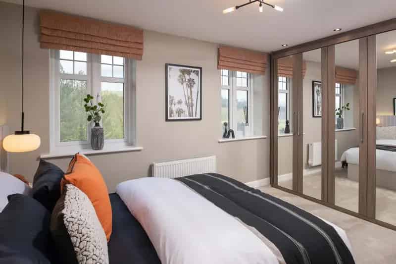 4 Bed Detached House for Sale