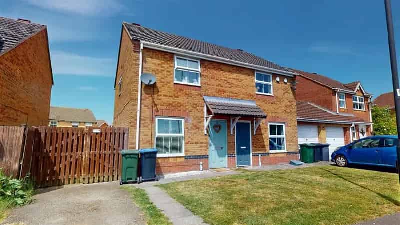2 Bedroom Semi-Detached House for Sale