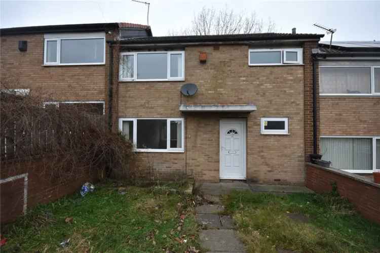 House For Sale in Leeds, England