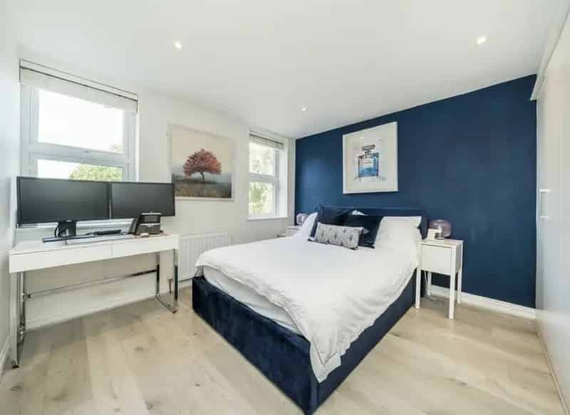 2 Bedroom Apartment near South Wimbledon Station