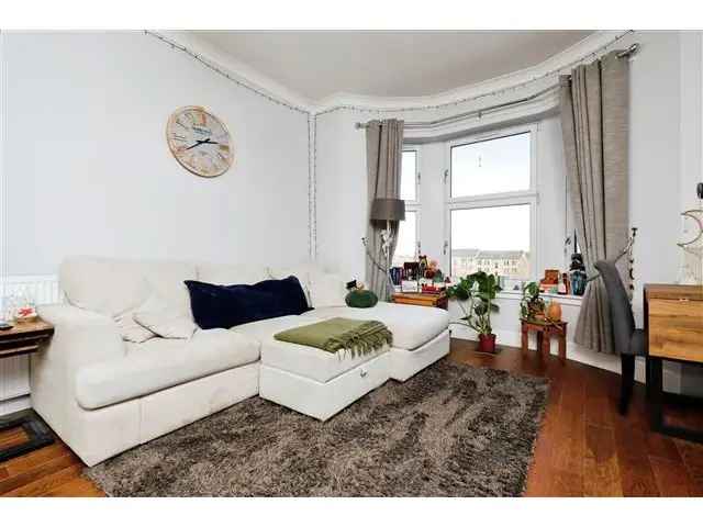 2 Bedroom Flat for Sale Near City Center