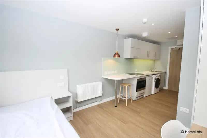 1 bedroom flat