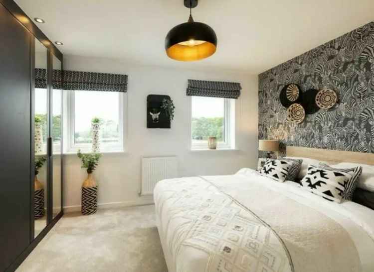 3-Bedroom House in Raynes Park - Open Plan Living & Modern Design