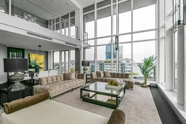 Luxury 4-Bedroom Penthouse Apartment in Imperial Wharf